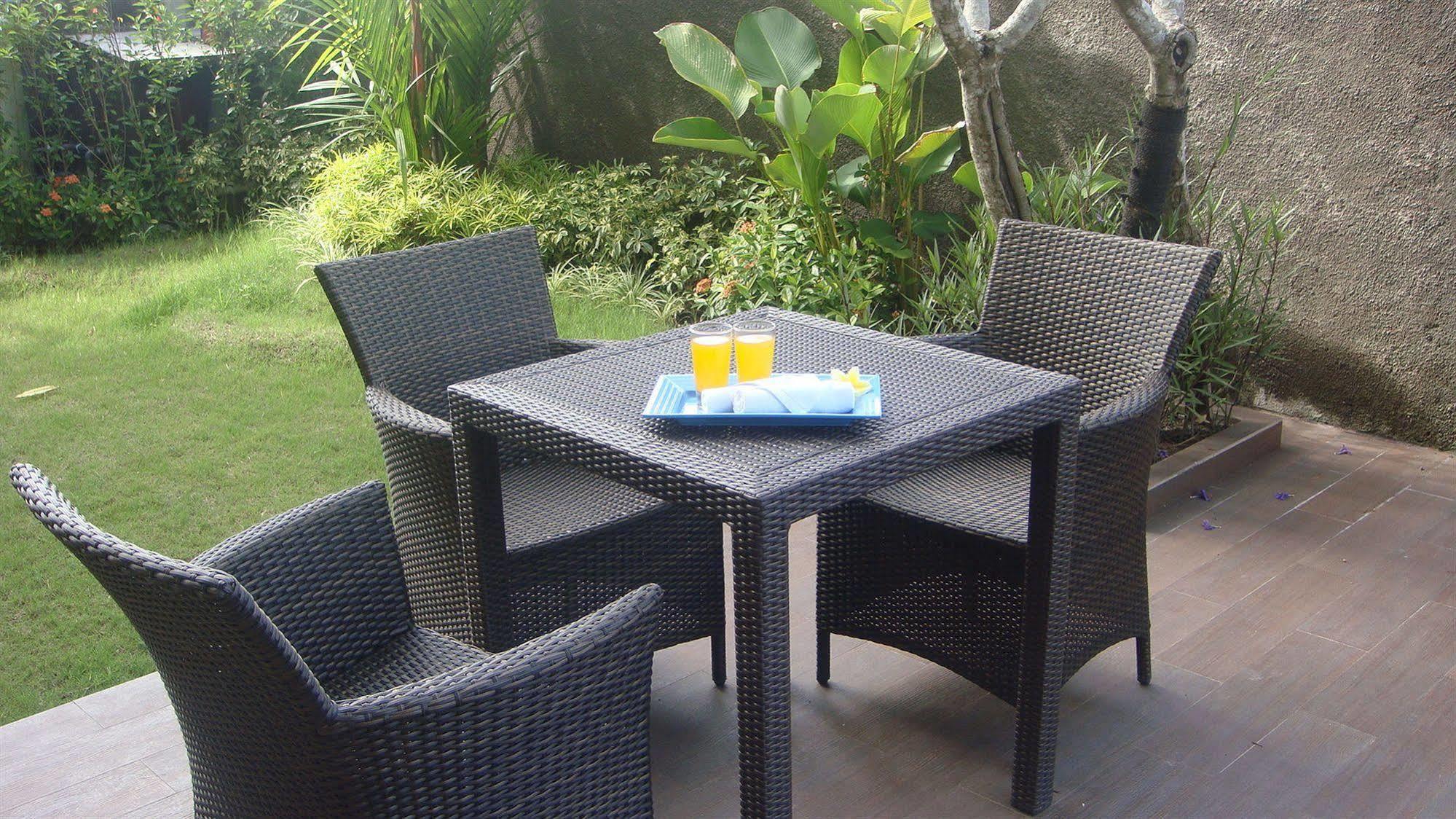 Dream @ Jimbaran Hotel Exterior photo